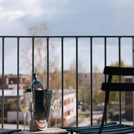 Apartament Cozy Penthouse Loft - Near The Airport *