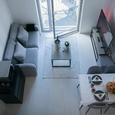 Cozy Penthouse Loft - Near The Airport * Vantaa