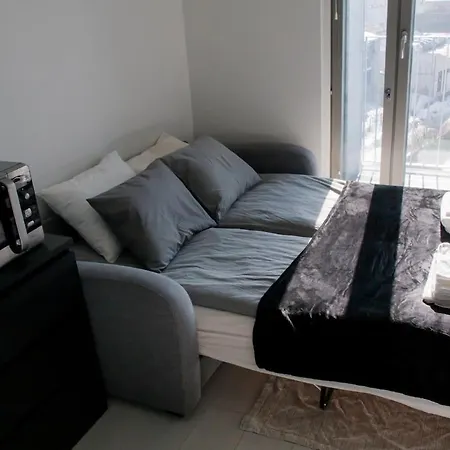 Cozy Penthouse Loft - Near The Airport Apartament Vantaa