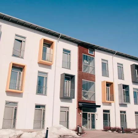 Cozy Penthouse Loft - Near The Airport Apartament *